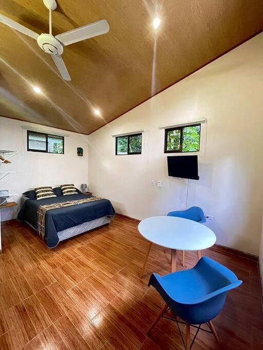 Casa Noil, Beautiful Eco House Near The Beach! Apartment Puerto Viejo de Talamanca Exterior photo